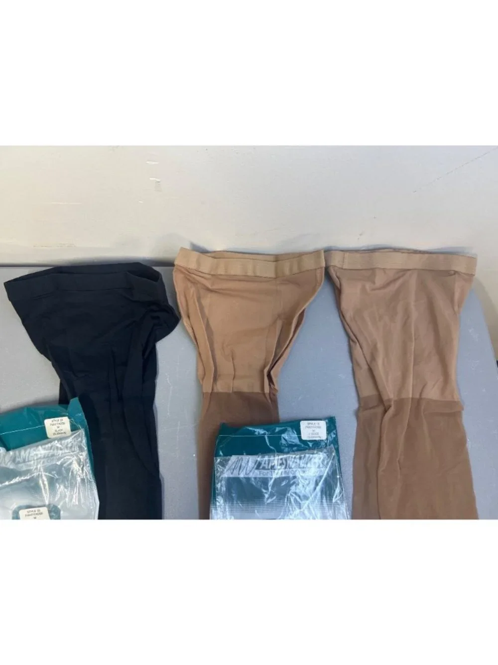 Lot of 3 Ames Walker Compression Pantyhose Sz M 8-30 mmHg Black Beige Natural